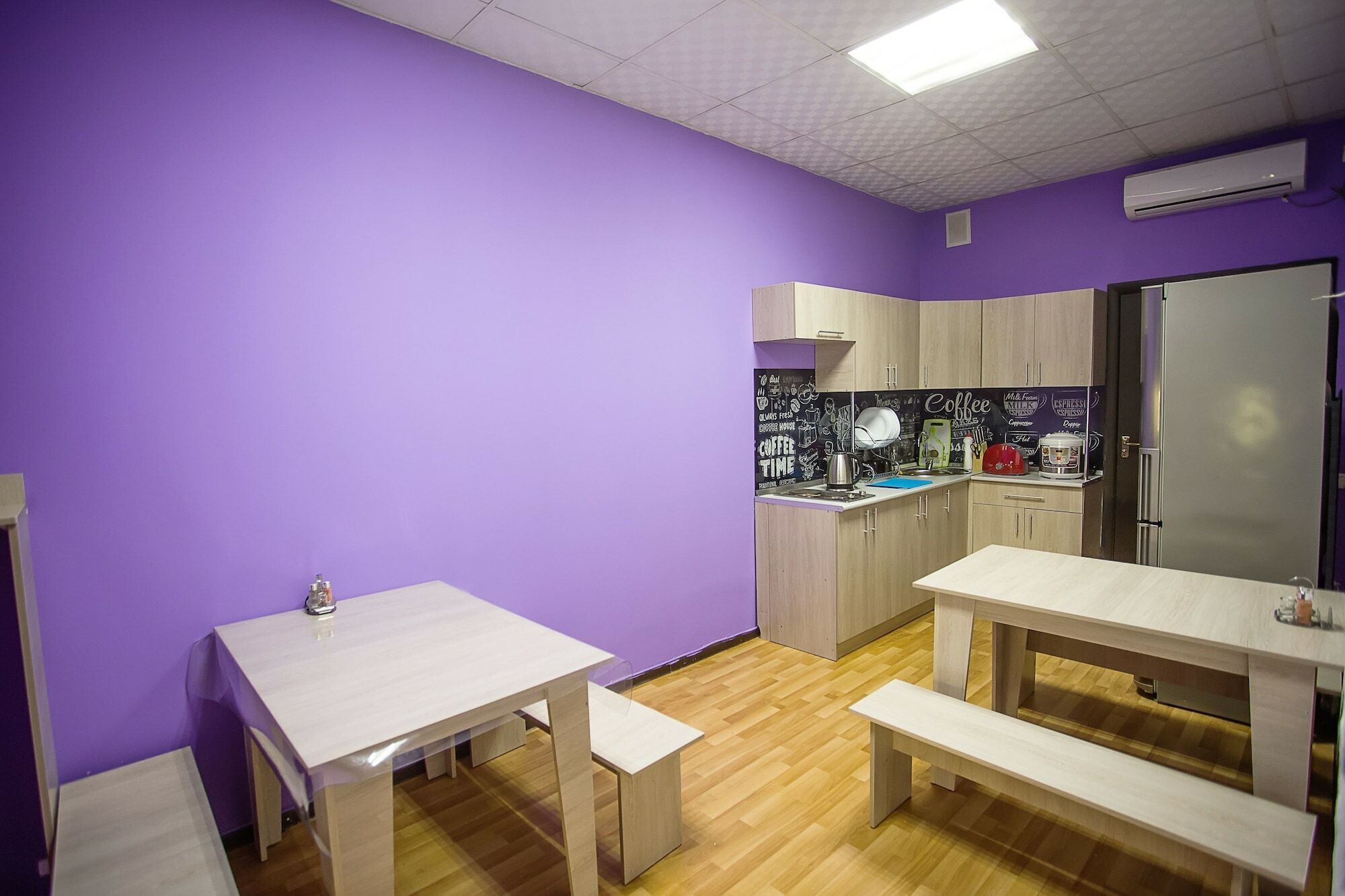 Hostel Eleon Алмати Екстер'єр фото